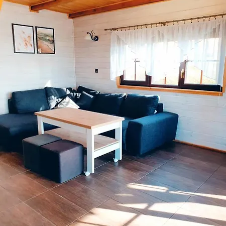 Nad Jeziorem Na Mazurach-marta Holiday home Jeziorowskie